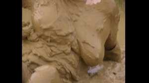boobs-deep-mud-adventures_13.jpg