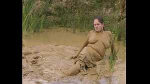 boobs-deep-mud-adventures_17.jpg