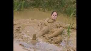 boobs-deep-mud-adventures_18.jpg